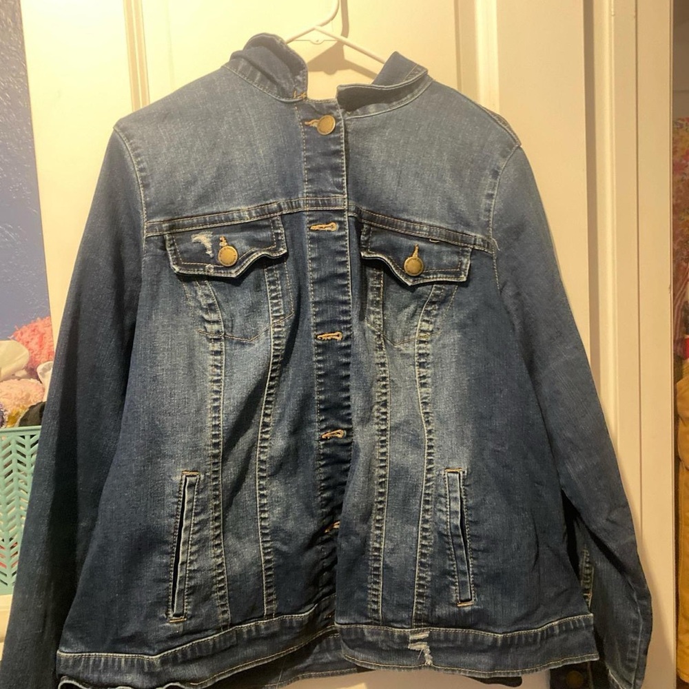Stylish Blue jacket by avenue denim